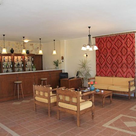 Panos Beach Hotel Platanés Eksteriør billede