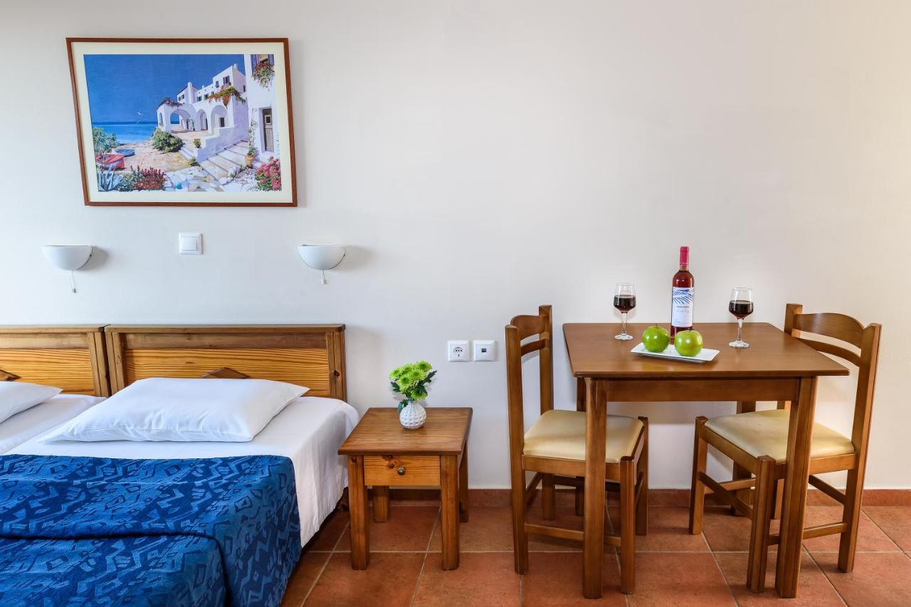 Panos Beach Hotel Platanés Eksteriør billede