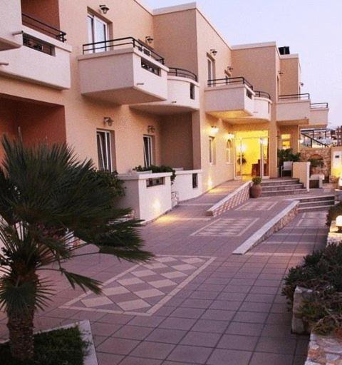 Panos Beach Hotel Platanés Eksteriør billede