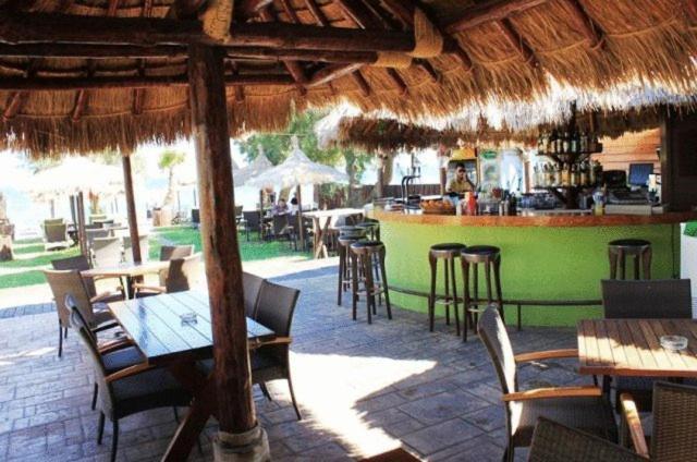 Panos Beach Hotel Platanés Eksteriør billede