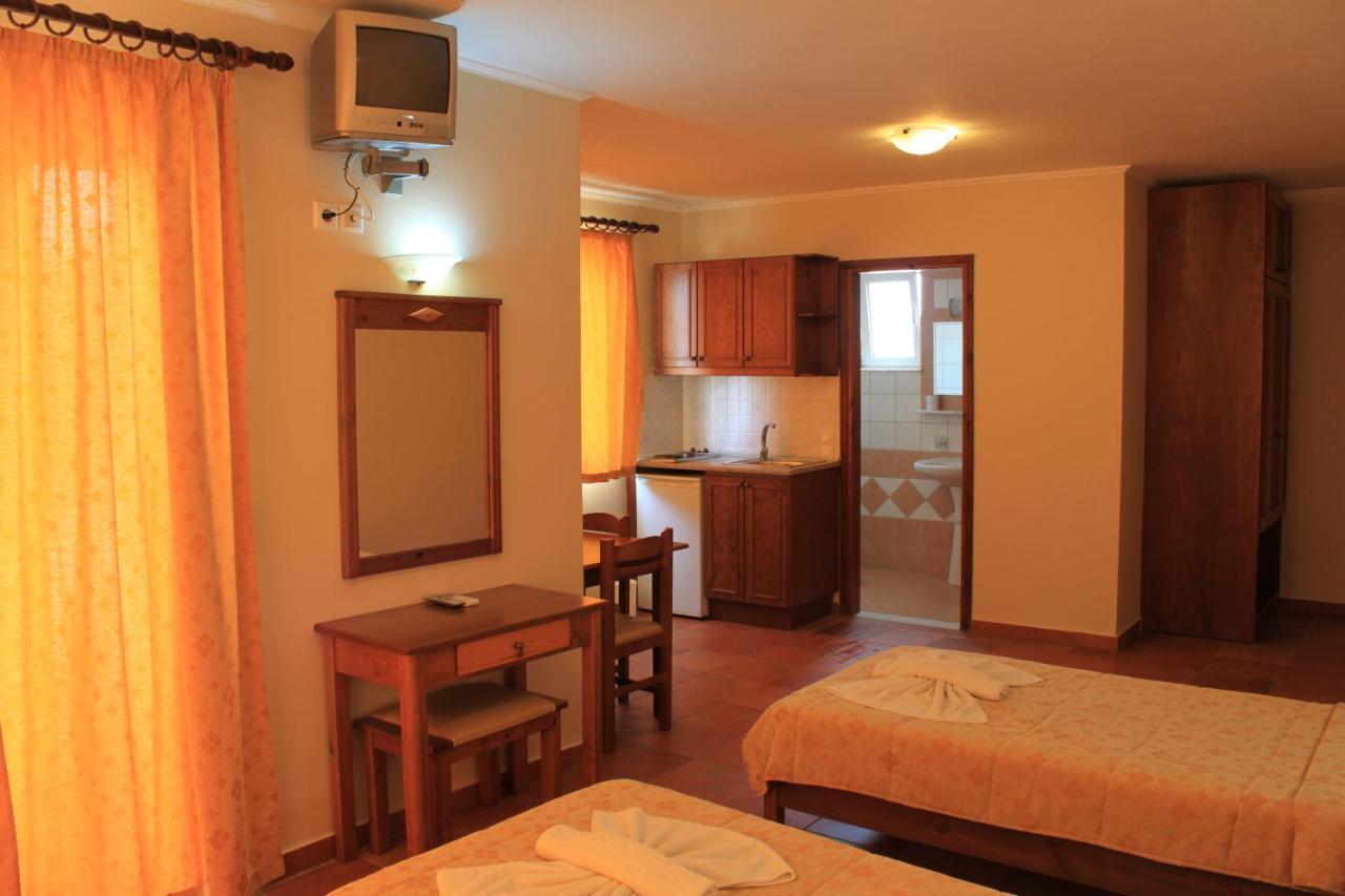 Panos Beach Hotel Platanés Værelse billede